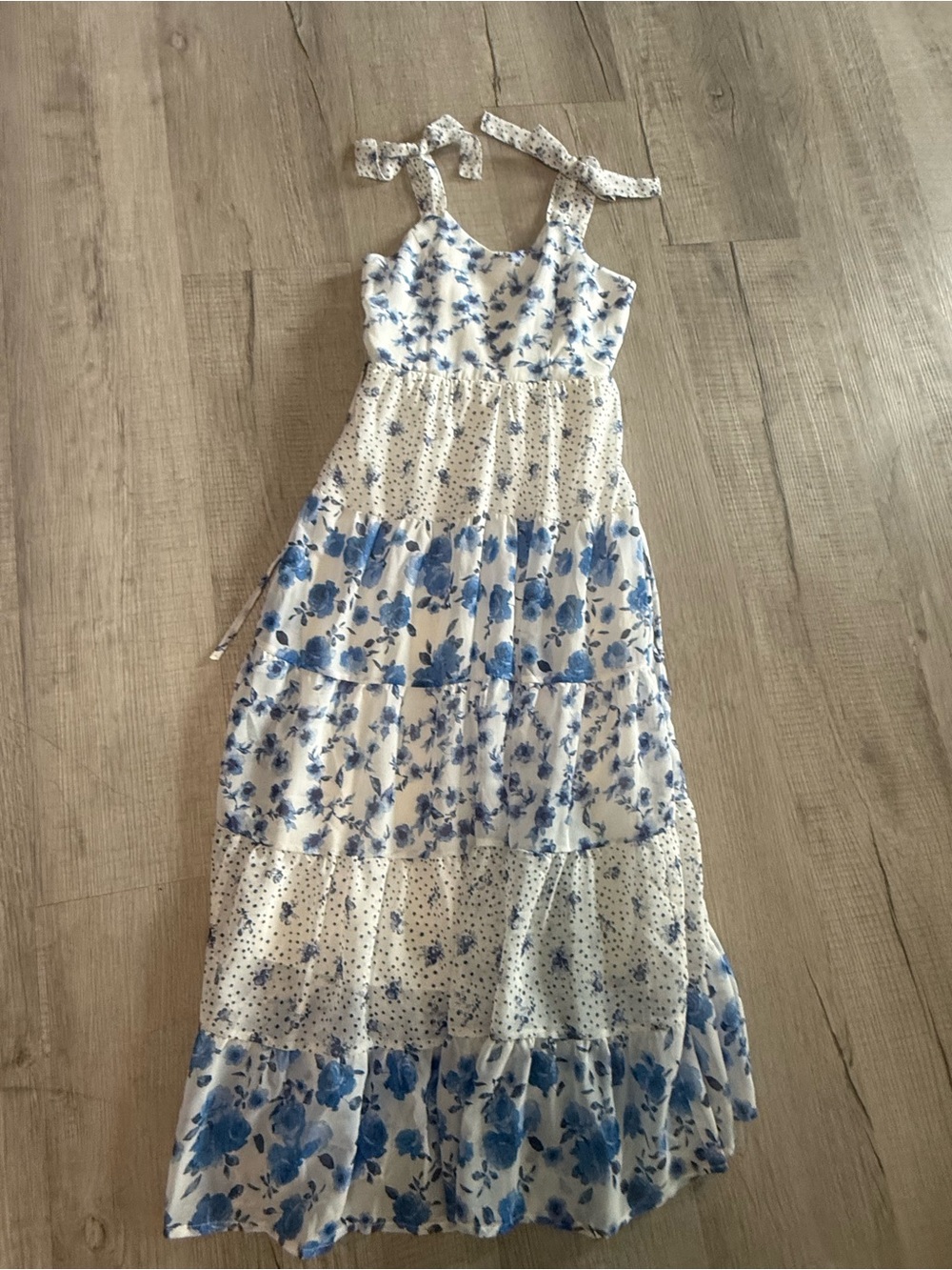Speechless- Girls- youth Blue and White Floral Tiered Maxi Dress 💙🤍